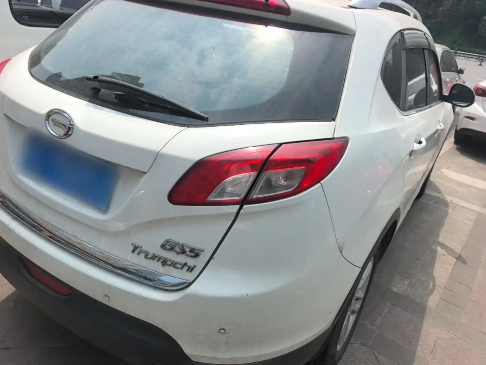 GAC Trumpchi GS5 2014 2.0L Automatic Two-Wheel Drive Deluxe Edition — миниатюра 6