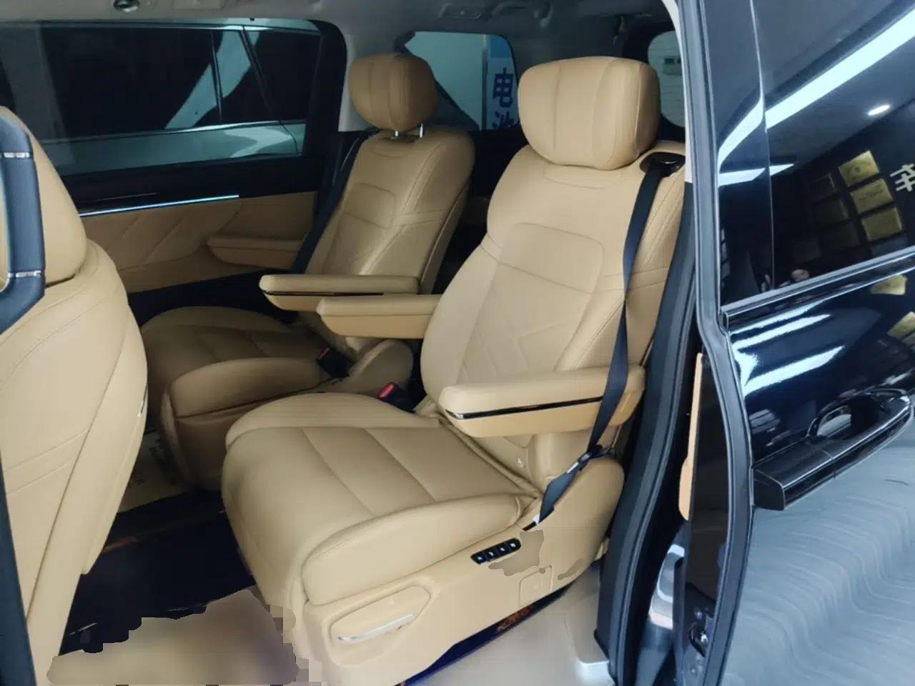 GAC Trumpchi E8 New Energy 2024 150km MAX+ — миниатюра 20