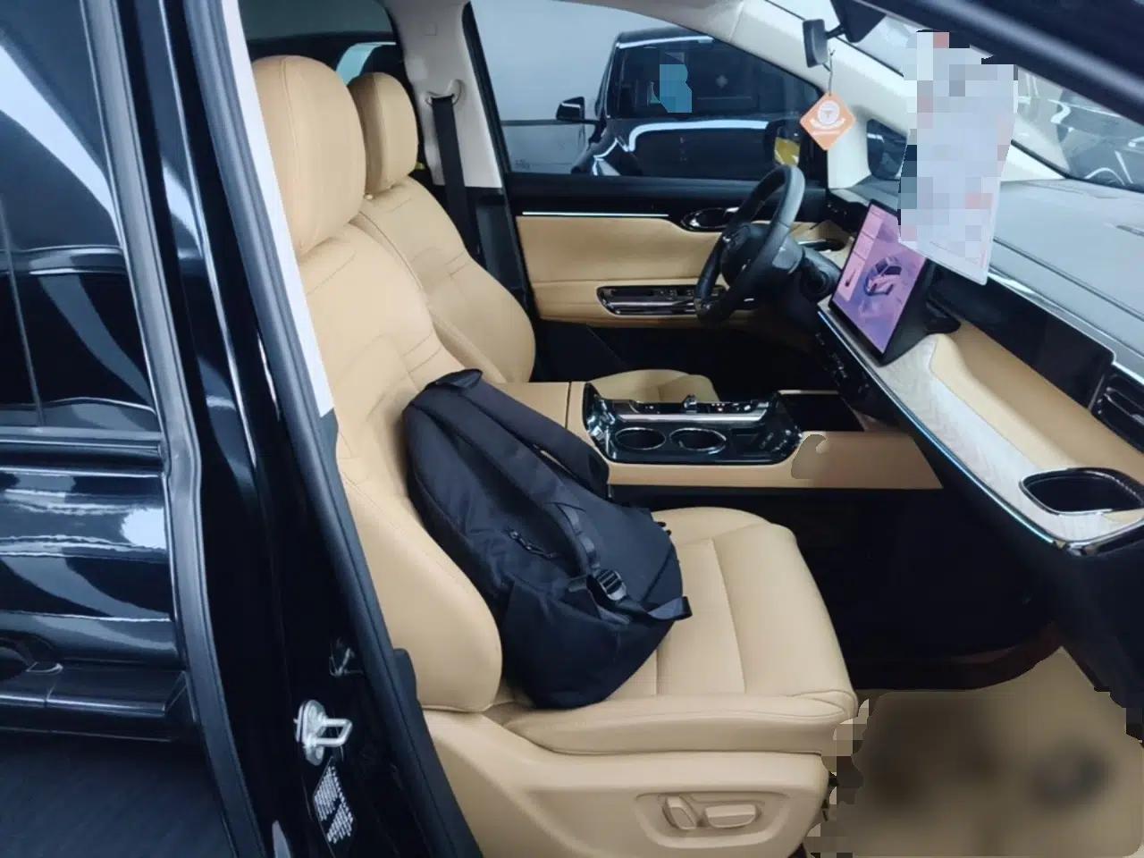 GAC Trumpchi E8 New Energy 2024 150km MAX+ — миниатюра 23