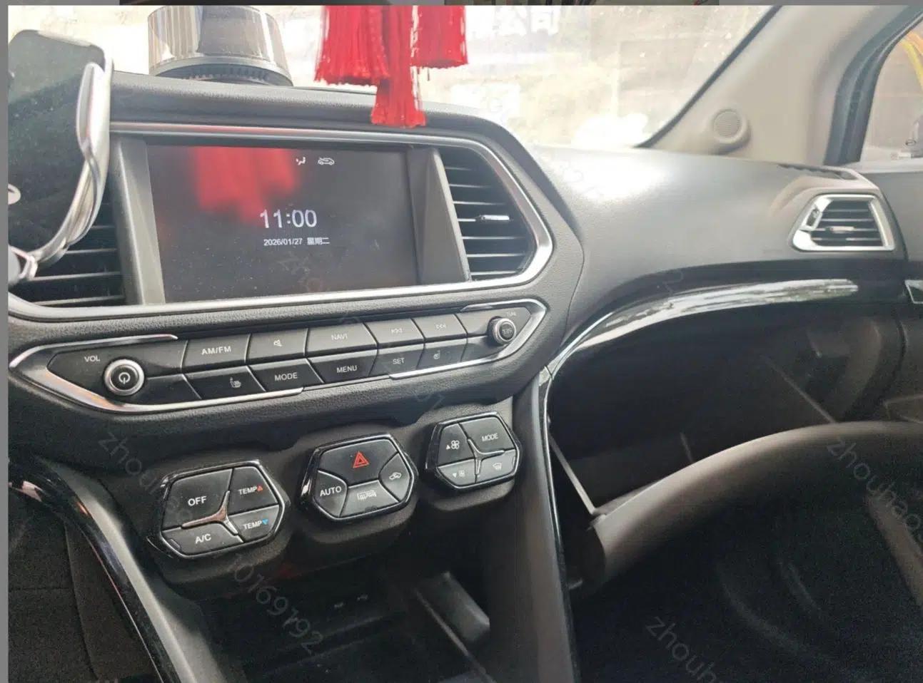 GAC Trumpchi GS4 New Energy 2017 1.5L PHEV Deluxe Edition — миниатюра 14