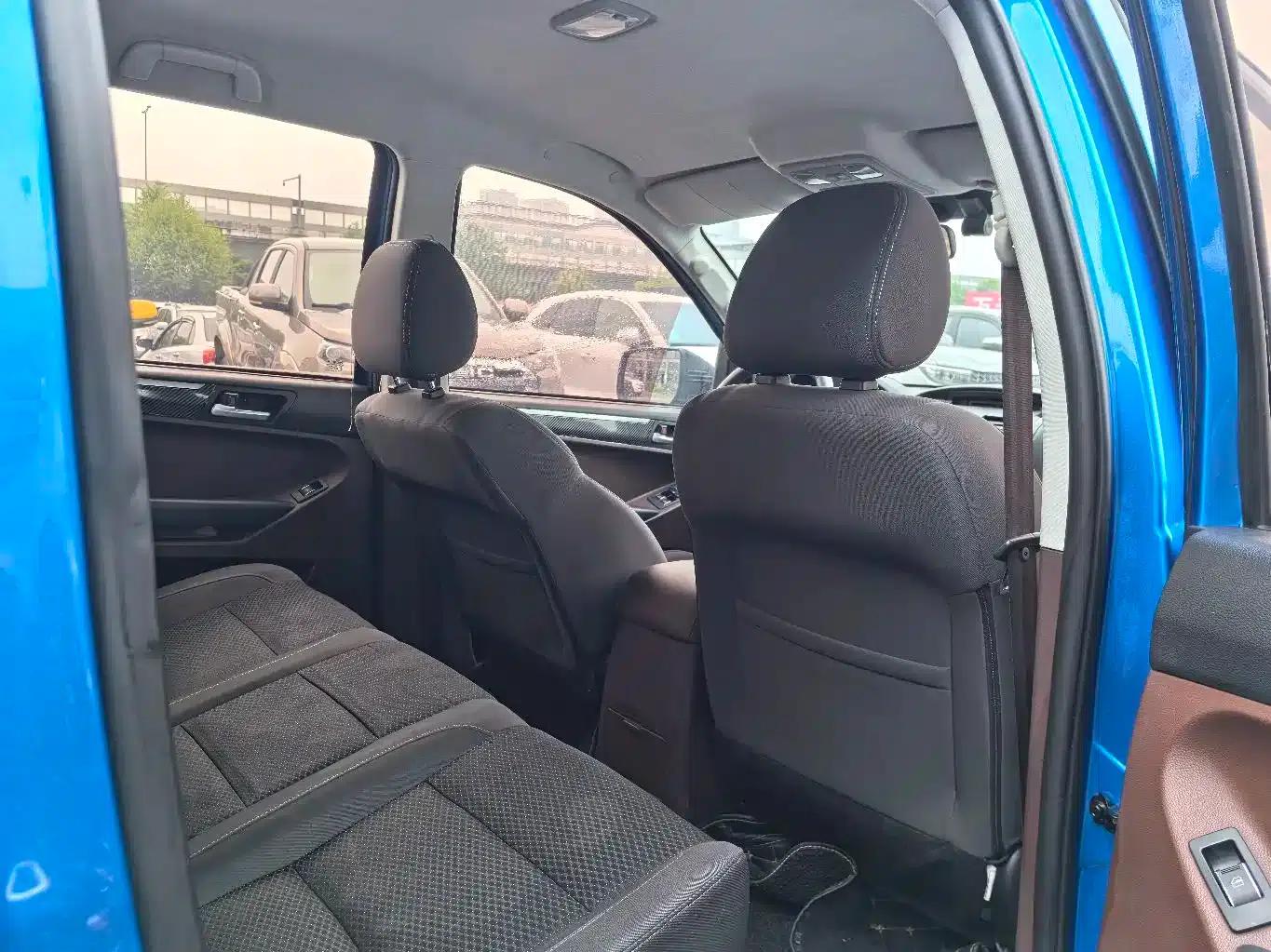 Foton Conqueror 3 2020 2.0T Conqueror 3 2WD Enjoyable Quick Edition Long Wheelbase 4F20 — миниатюра 11