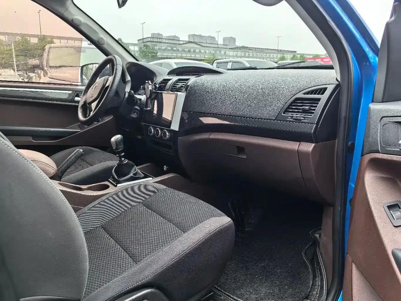 Foton Conqueror 3 2020 2.0T Conqueror 3 2WD Enjoyable Quick Edition Long Wheelbase 4F20 — миниатюра 10
