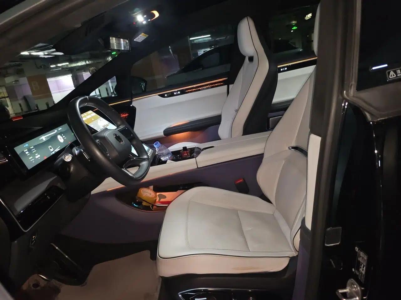HiPhi X 2021 Flagship Edition 6-Seater — миниатюра 16