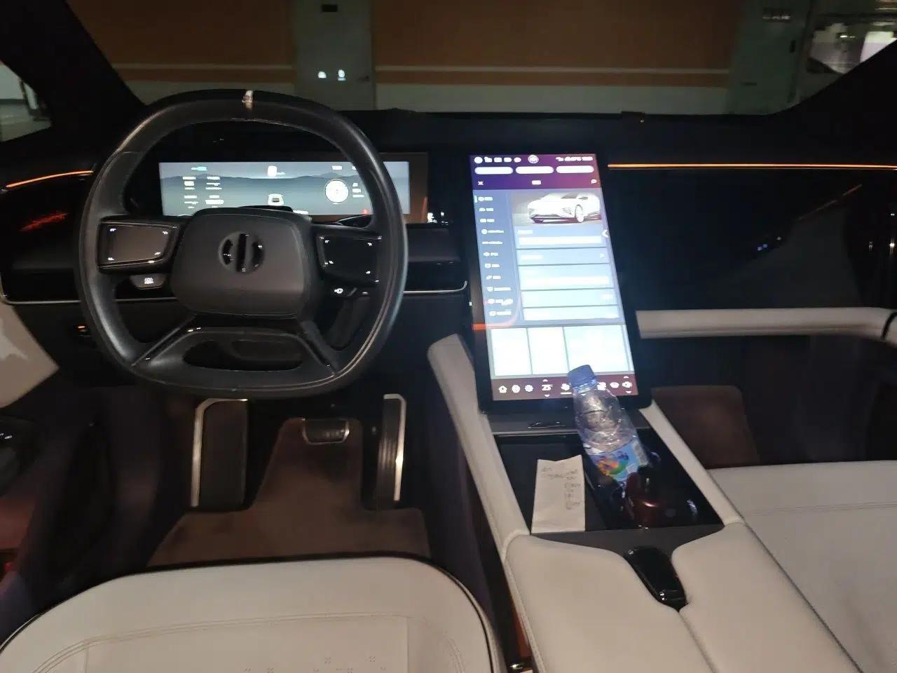 HiPhi X 2021 Flagship Edition 6-Seater — миниатюра 10