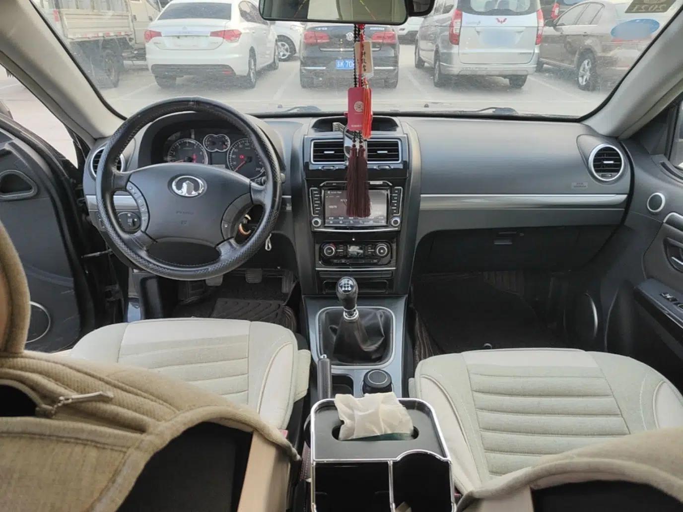Haval H5 Classic 2013 Zhizun Edition 2.0L Manual Two-Wheel Drive Entry-Level Model — миниатюра 12