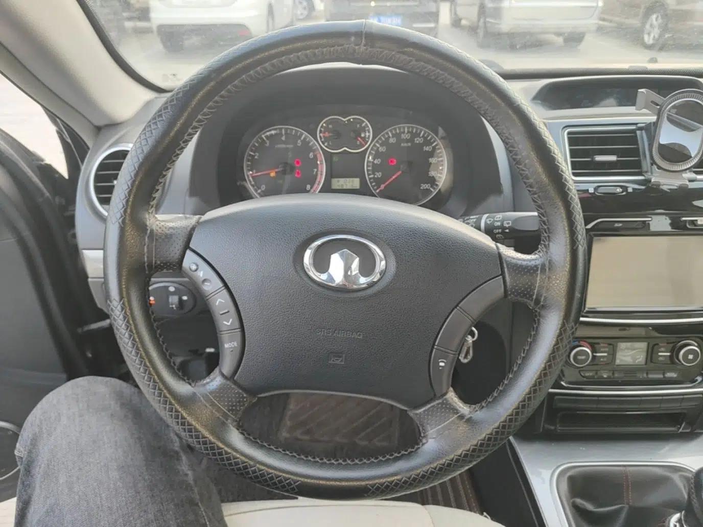 Haval H5 Classic 2013 Zhizun Edition 2.0L Manual Two-Wheel Drive Entry-Level Model — миниатюра 13