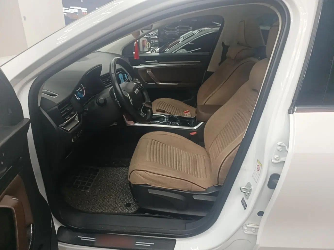 Haval H4 2018 Red-Label 1.5 GDIT DCT Fashion Edition — миниатюра 18