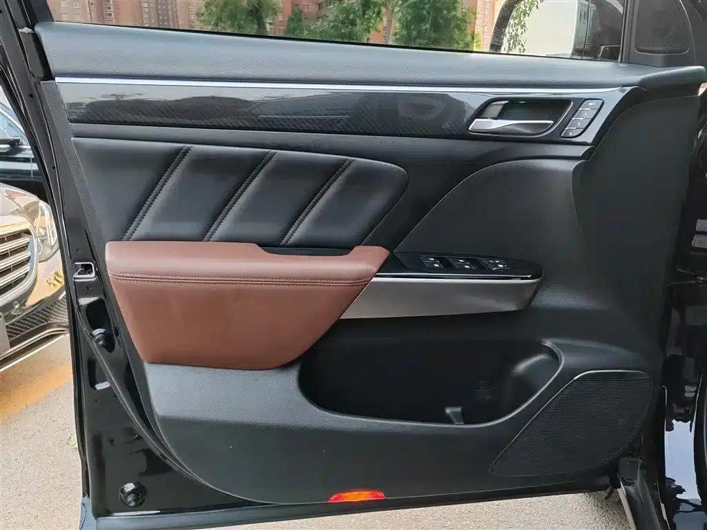 Trumpchi GS7 2017 320T 2WD Luxury Intelligent Connectivity Edition — миниатюра 4