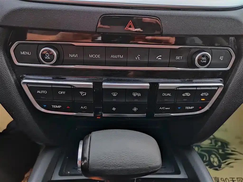 Trumpchi GS7 2017 320T 2WD Luxury Intelligent Connectivity Edition — миниатюра 8