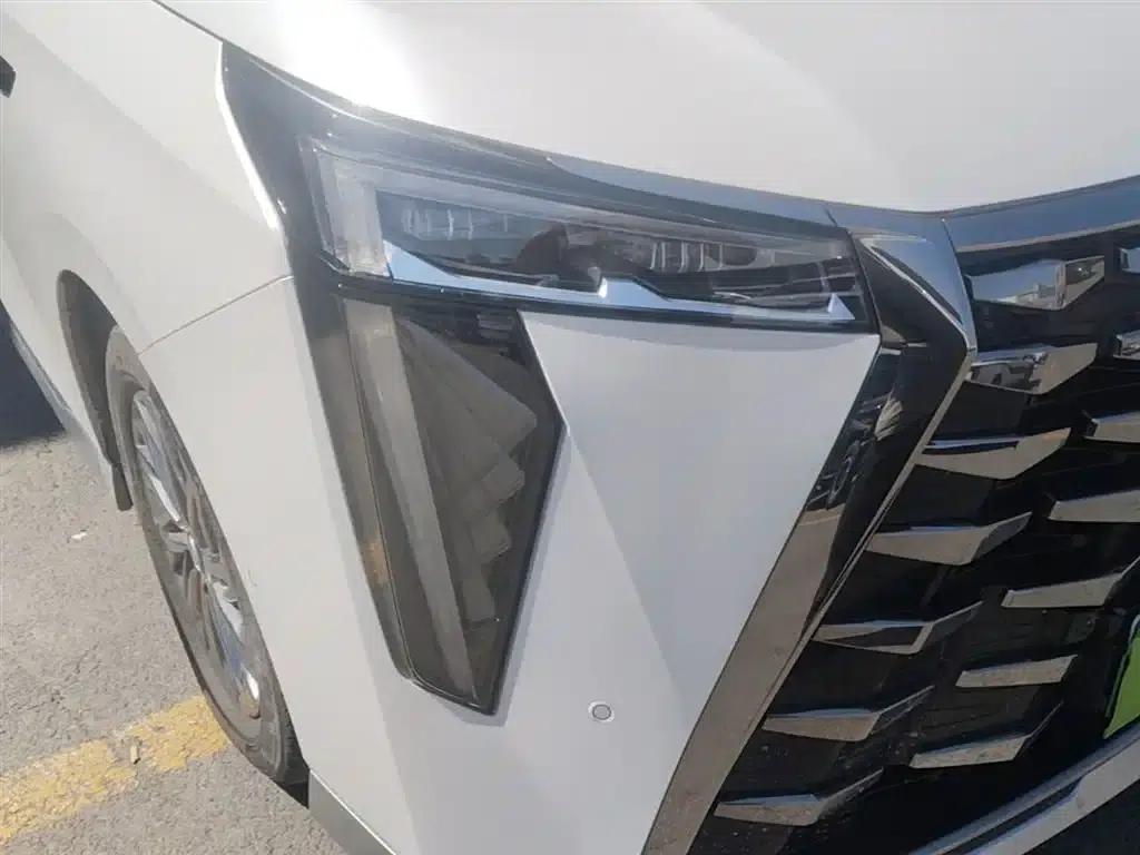 Trumpchi Aspiration M8 2025 Qiankun Series Ultra First Class — миниатюра 13