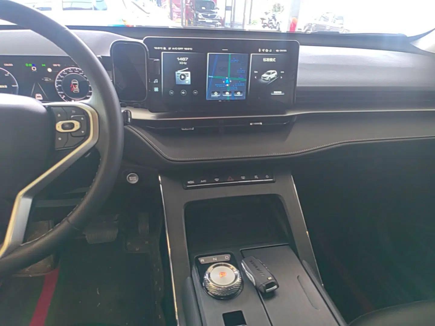 Haval H6 New Energy 2023 DHT-PHEV 110KM Enjoyment Edition — миниатюра 16