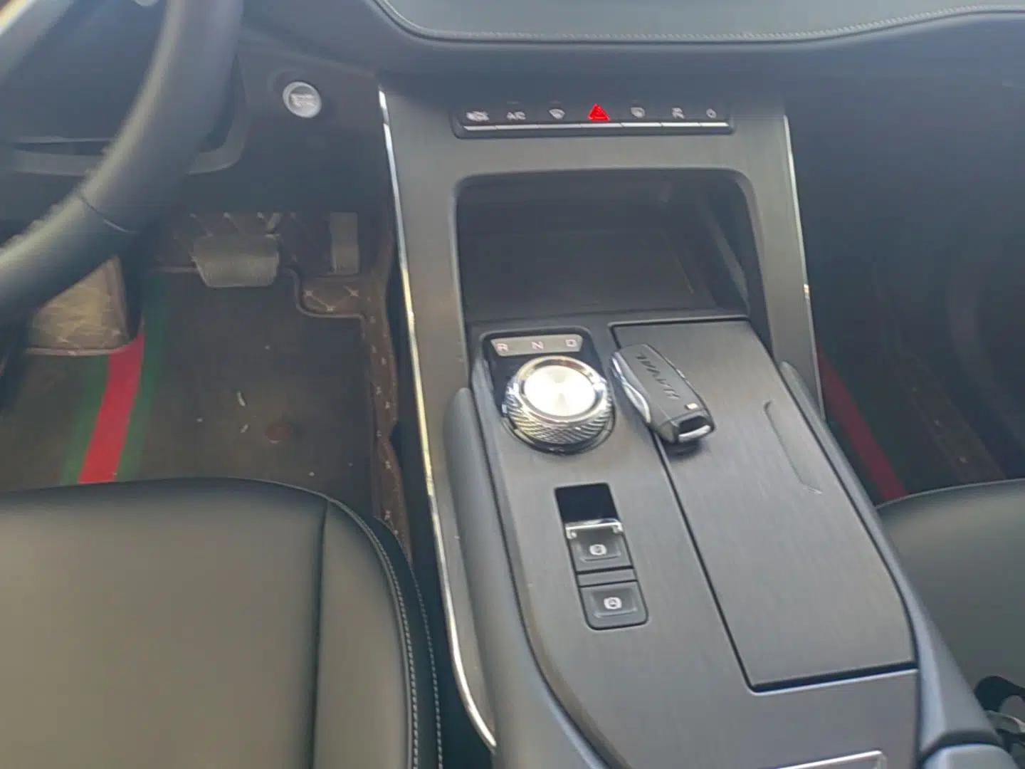 Haval H6 New Energy 2023 DHT-PHEV 110KM Enjoyment Edition — миниатюра 17