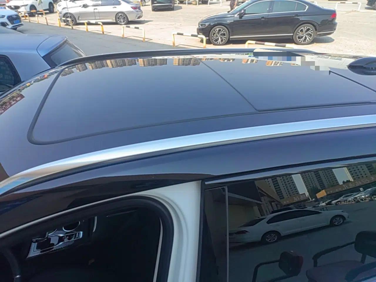 Hongqi HS3 PHEV 2024 PHEV 115km Jingwei Edition — миниатюра 11