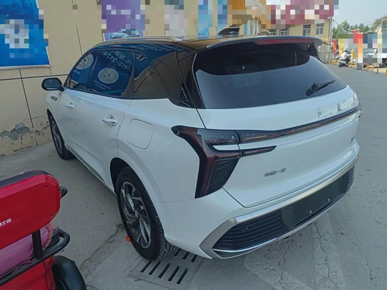 Hongqi HS3 PHEV 2024 PHEV 115km Jingwei Edition — миниатюра 7