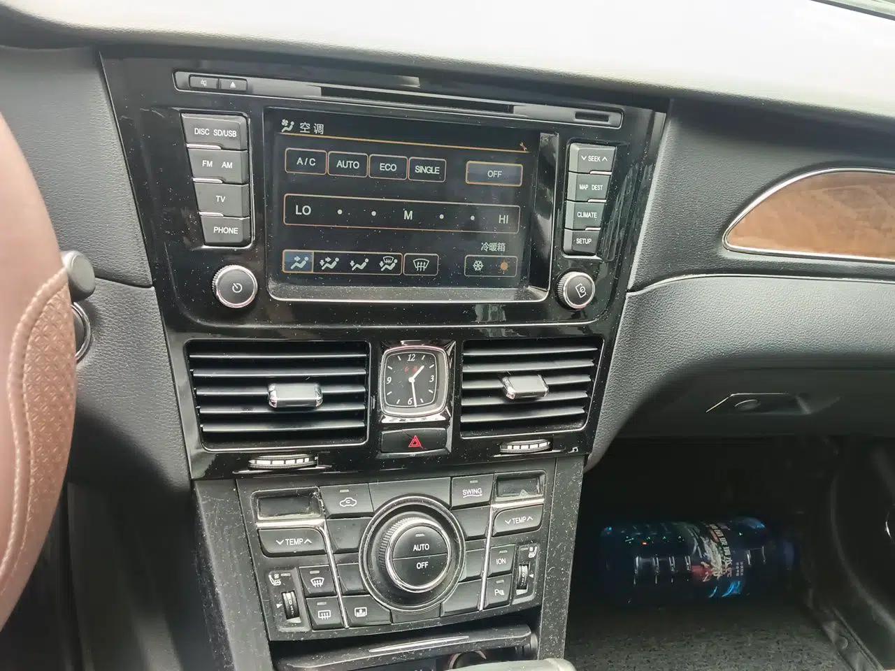 Hongqi H7 2015 2.0T Luxury Model — миниатюра 14