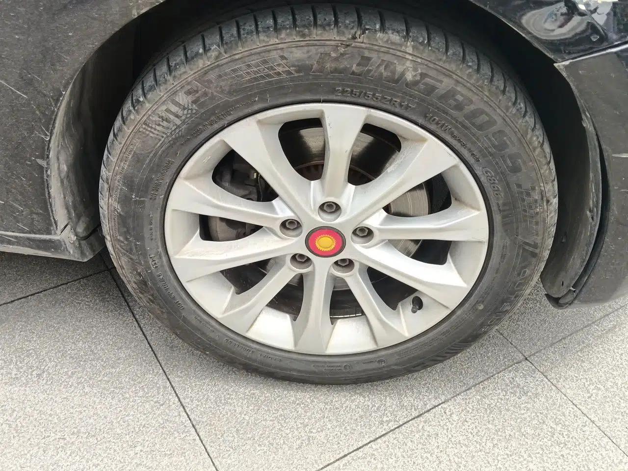 Hongqi H7 2015 2.0T Luxury Model — миниатюра 8