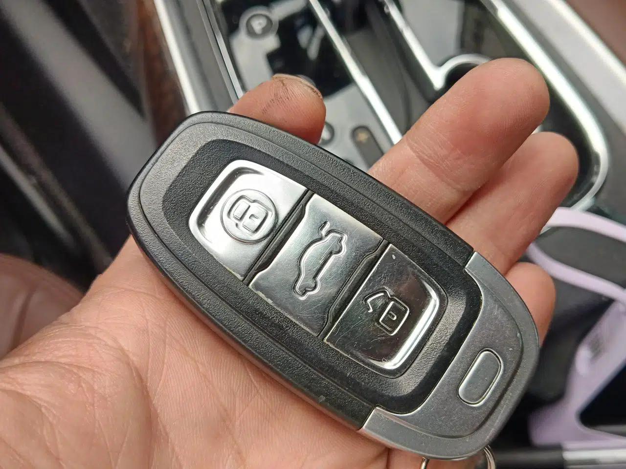 Hongqi H7 2015 2.0T Luxury Model — миниатюра 9