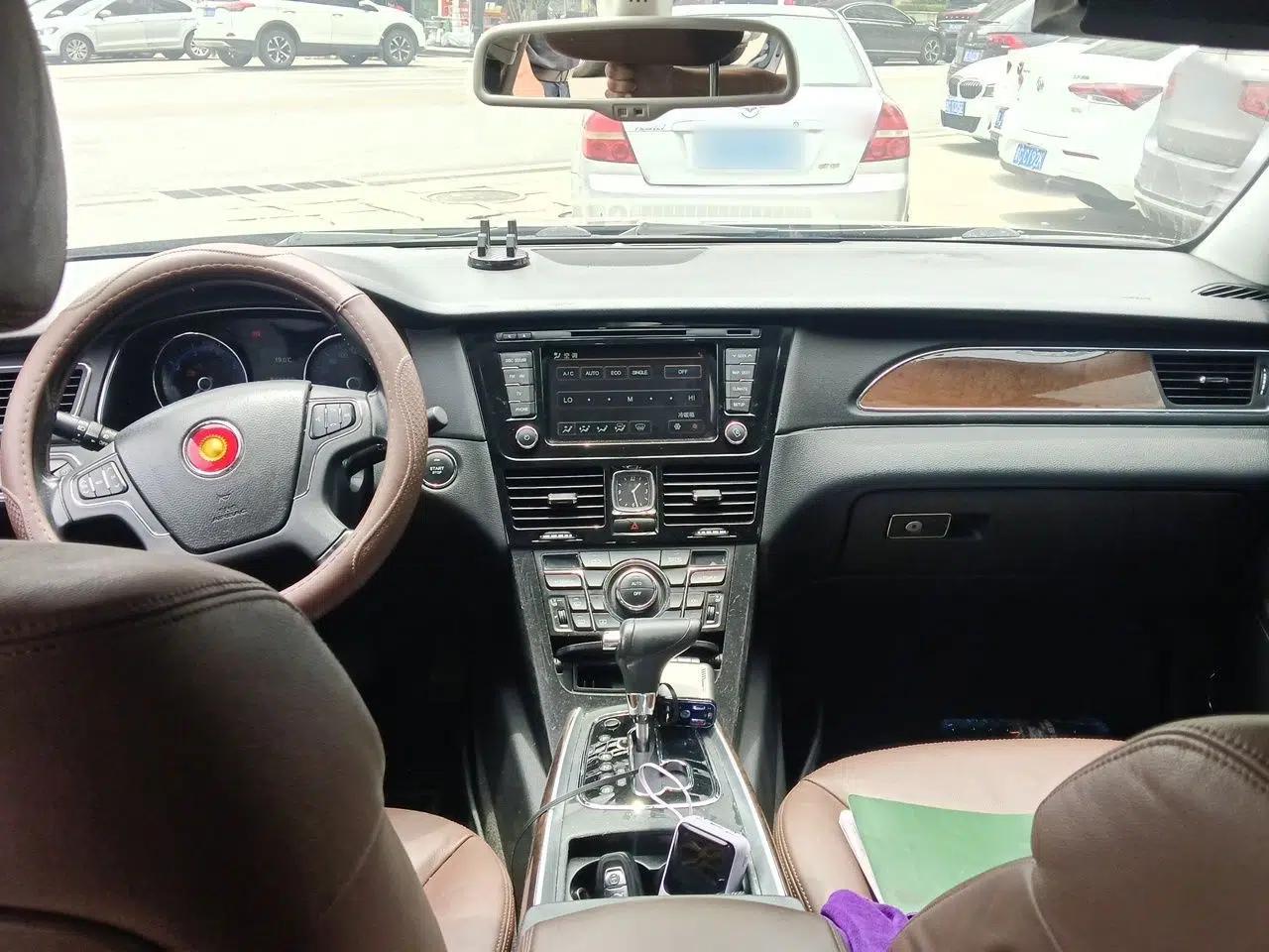 Hongqi H7 2015 2.0T Luxury Model — миниатюра 10