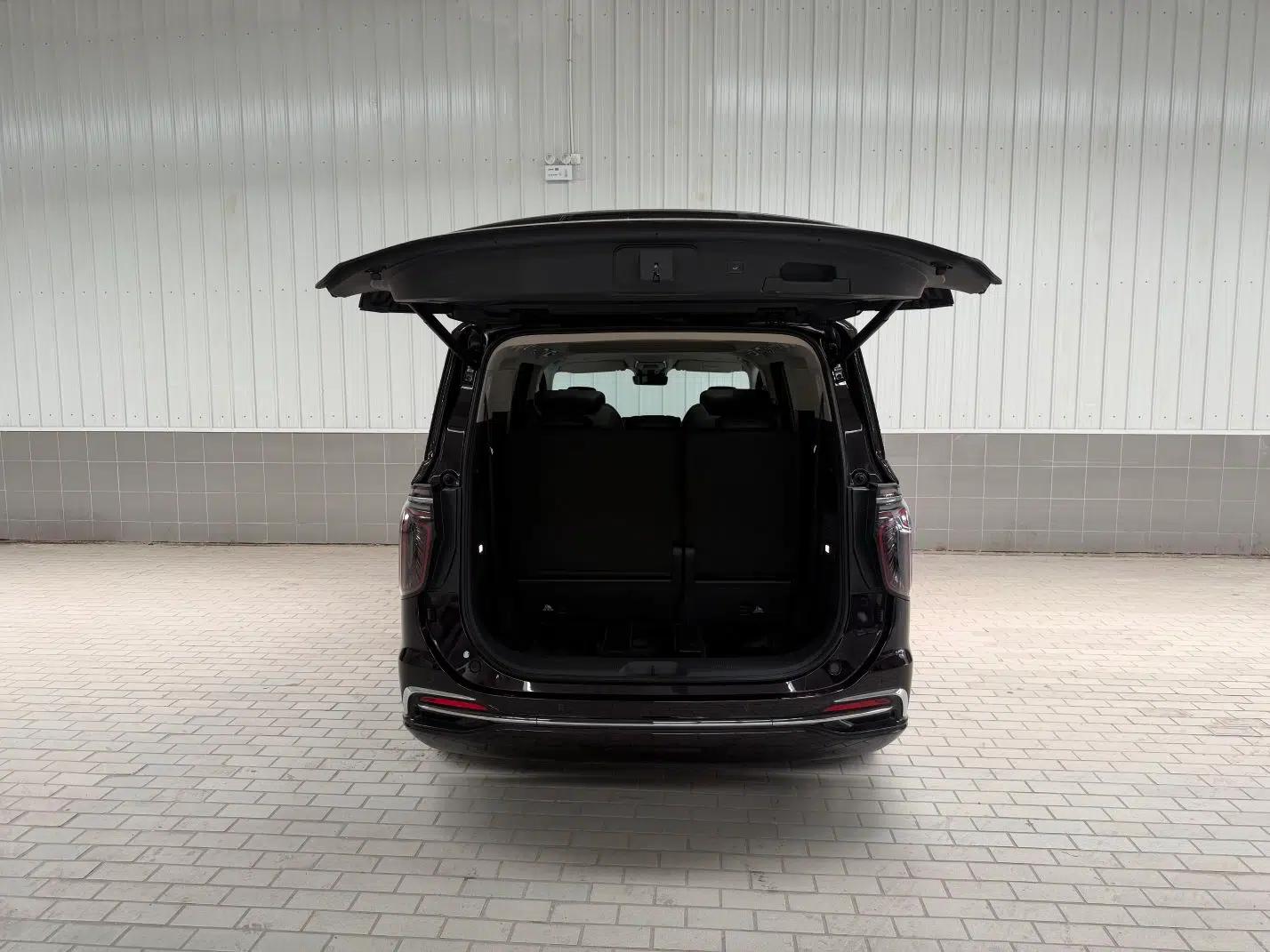 Hongqi HQ9 PHEV 2024 2.0T Four-Wheel Drive Luxury Edition — миниатюра 22