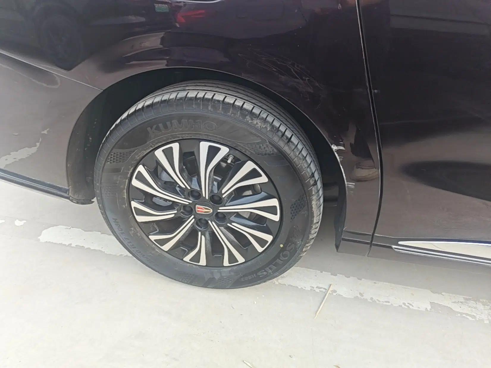 Hongqi HQ9 PHEV 2024 2.0T Four-Wheel Drive Luxury Edition — миниатюра 10