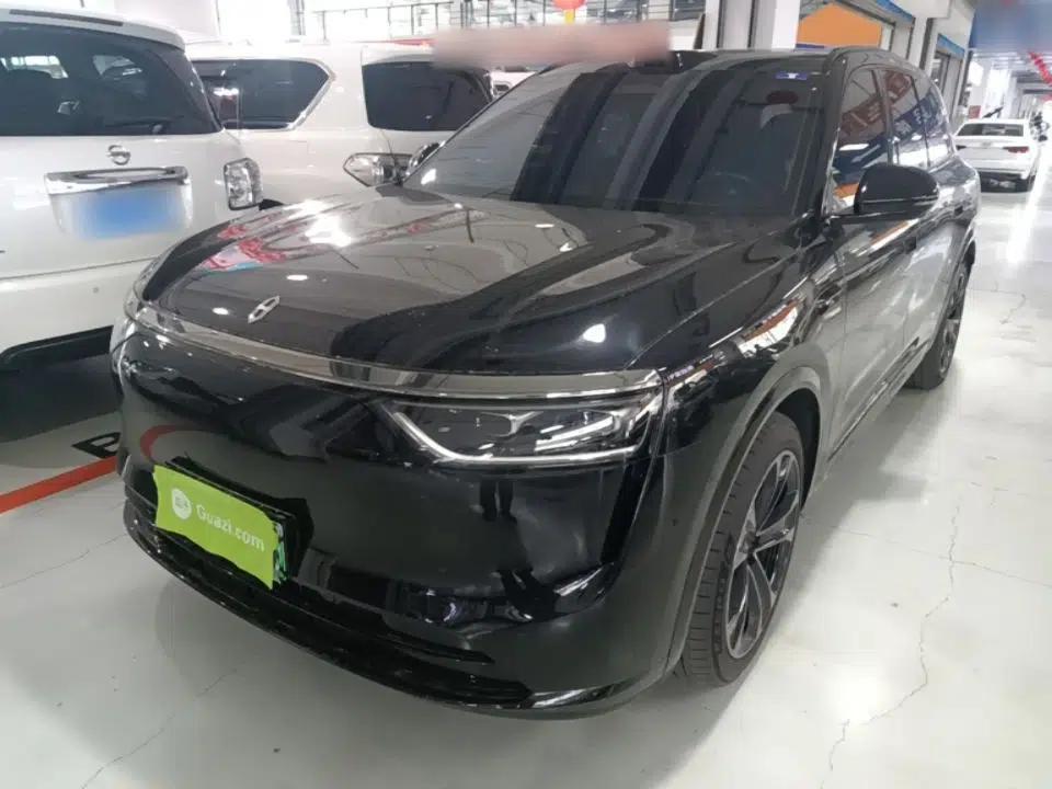 Hima AITO M8 2025 Extended-Range Ultra Version 53.4 kWh 5-Seater Edition — миниатюра 1