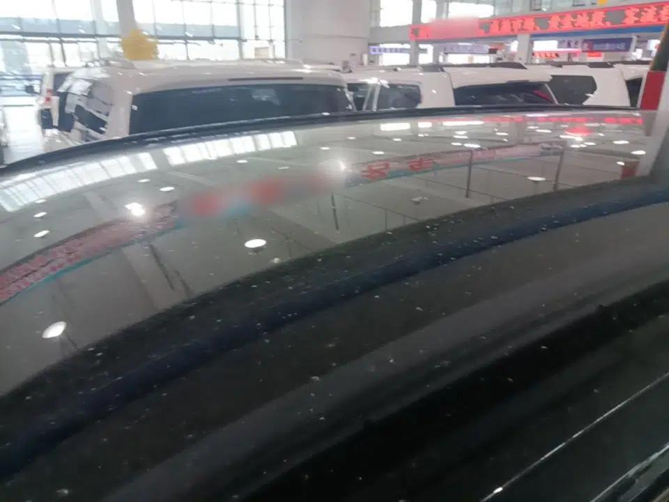 Hima AITO M8 2025 Extended-Range Ultra Version 53.4 kWh 5-Seater Edition — миниатюра 11