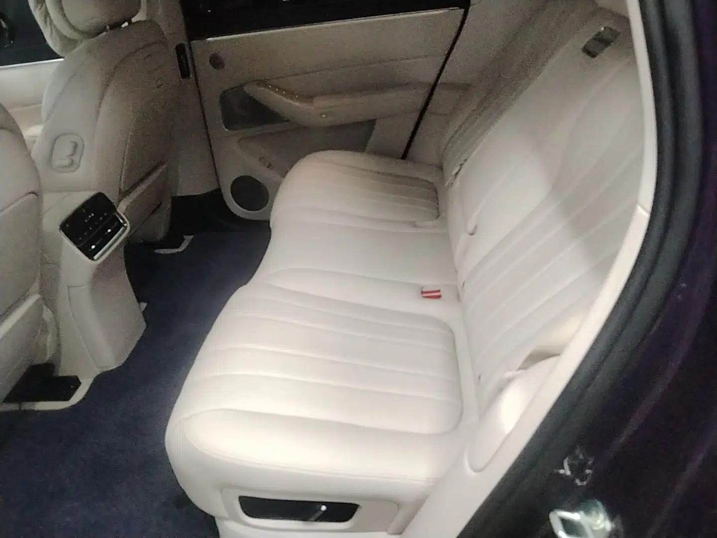 Hima AITO M8 2025 Extended-Range Max+ Version 53.4 kWh 5-Seater Edition — миниатюра 20