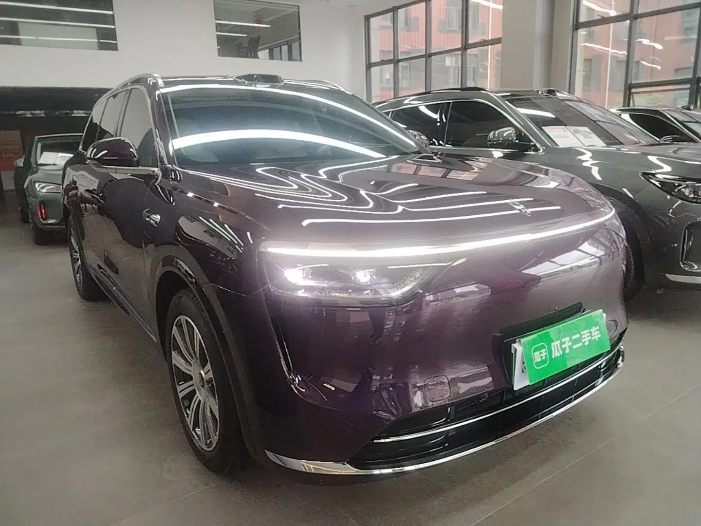 Hima AITO M8 2025 Extended-Range Max+ Version 53.4 kWh 5-Seater Edition — миниатюра 3