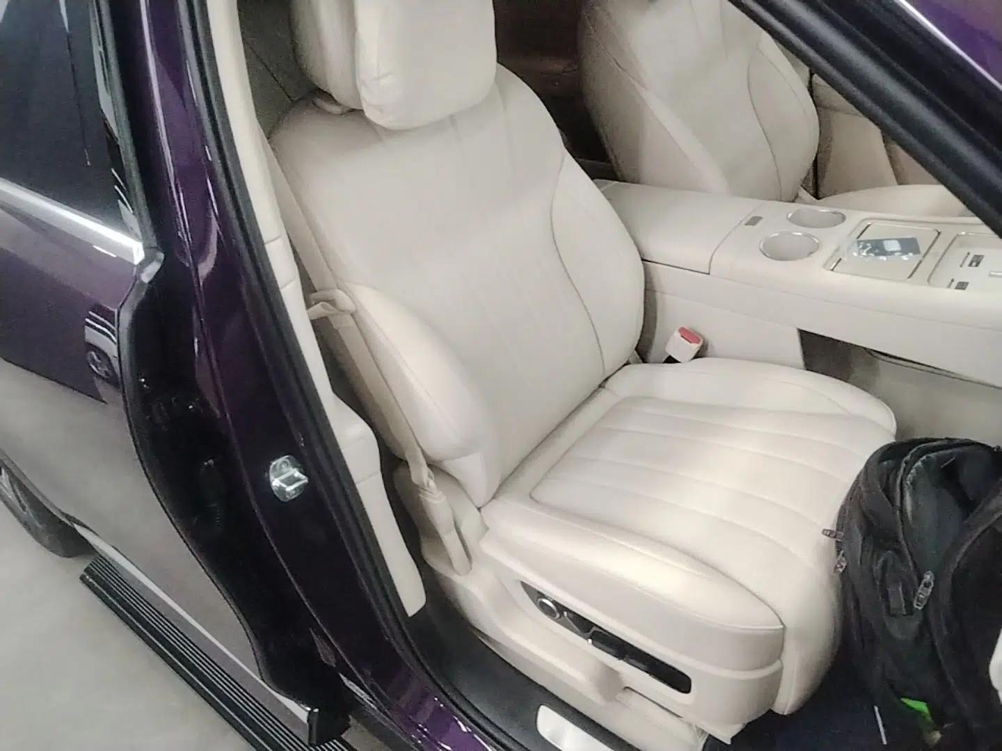 Hima AITO M8 2025 Extended-Range Max+ Version 53.4 kWh 5-Seater Edition — миниатюра 23