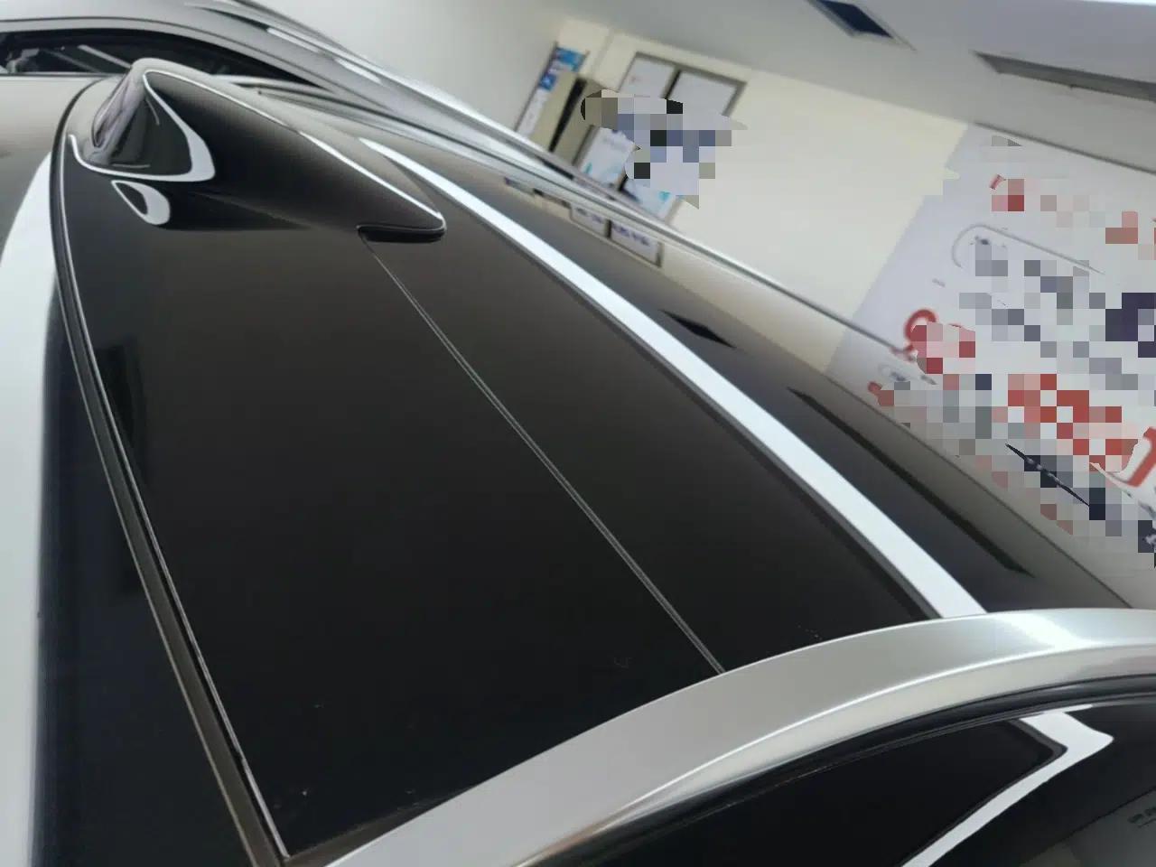 Hima AITO M8 2025 Extended-Range Max Version 37 kWh 6-Seater — миниатюра 11