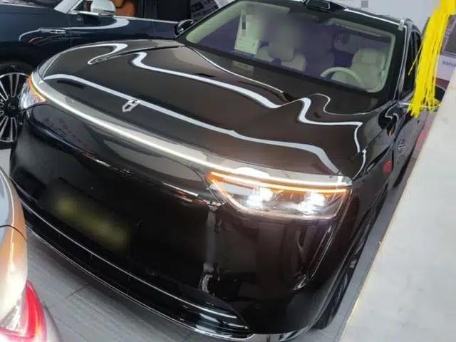 Hima AITO M8 2025 Extended-Range Max Version 37 kWh 6-Seater