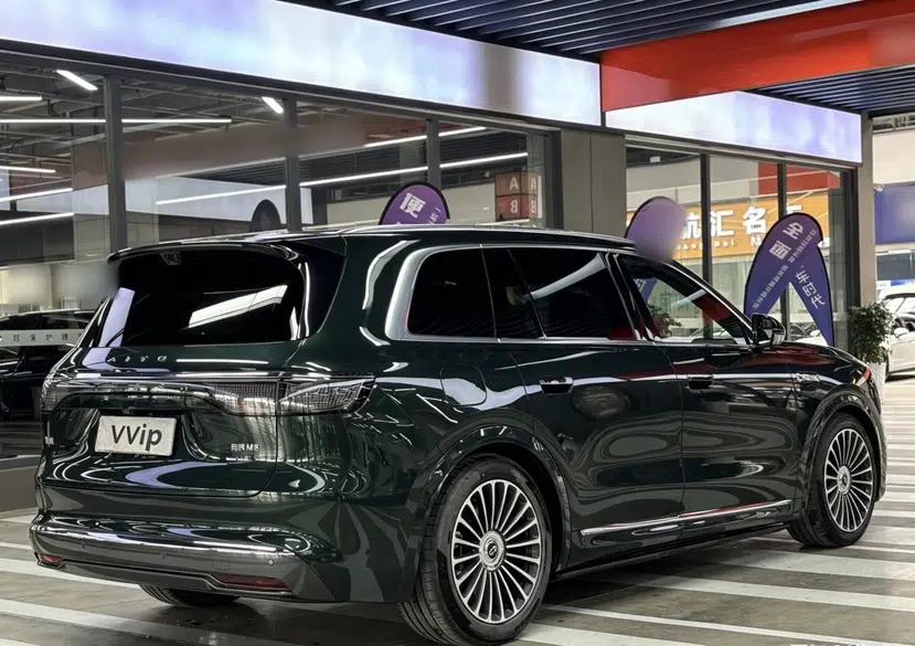 Hima AITO M8 2025 Extended-Range Ultra Version 53.4 kWh 6-Seater Edition — миниатюра 6