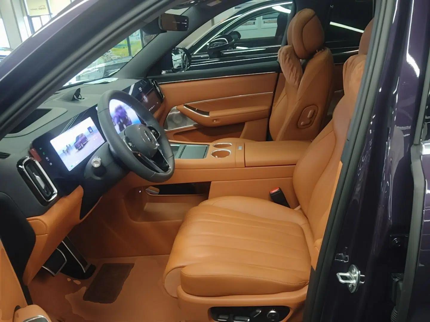 Hima AITO M8 2025 Model Pure Electric Max+ Five-Seat Long-Range Version — миниатюра 17