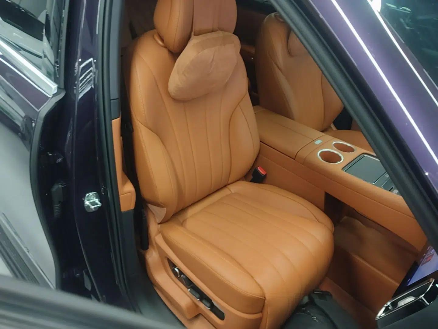 Hima AITO M8 2025 Model Pure Electric Max+ Five-Seat Long-Range Version — миниатюра 23