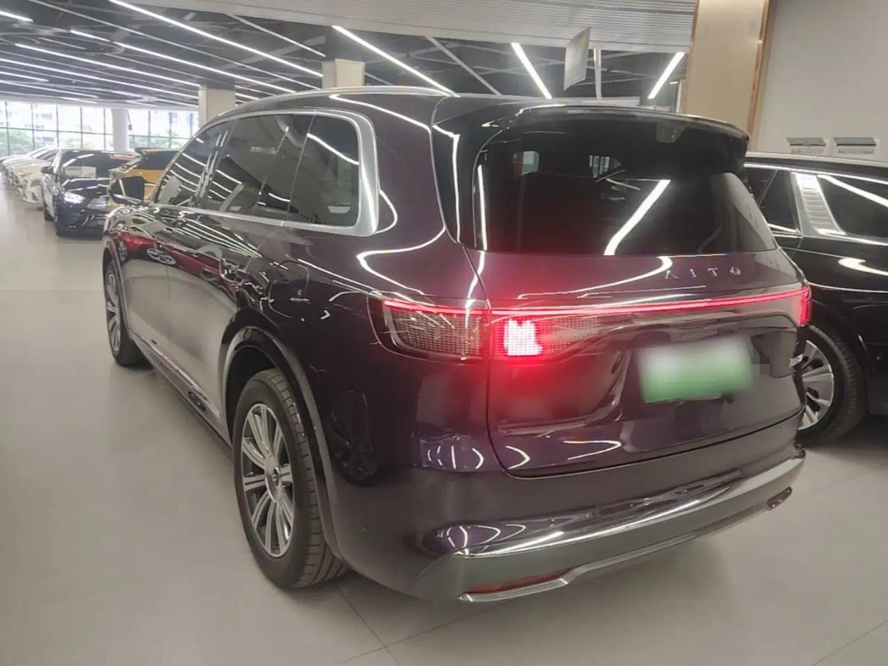 Hima AITO M8 2025 Model Pure Electric Max+ Five-Seat Long-Range Version — миниатюра 7