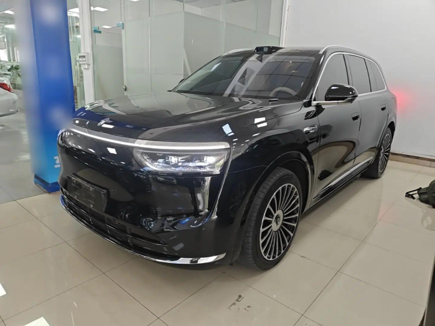 Hima AITO M8 2025 Extended-Range Max+ Version 53.4 kWh 6-Seater Edition — миниатюра 1