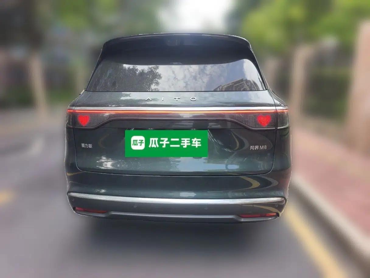 Hima AITO M8 2025 Extended-Range Max+ Version 53.4 kWh 6-Seater Edition — миниатюра 5