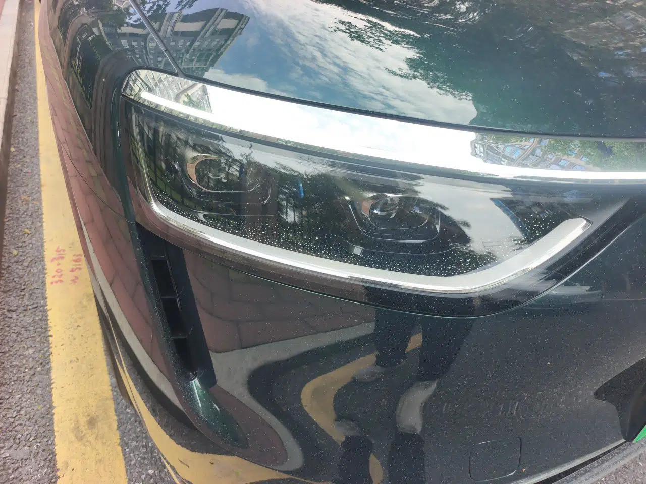 Hima AITO M8 2025 Extended-Range Max+ Version 53.4 kWh 6-Seater Edition — миниатюра 7