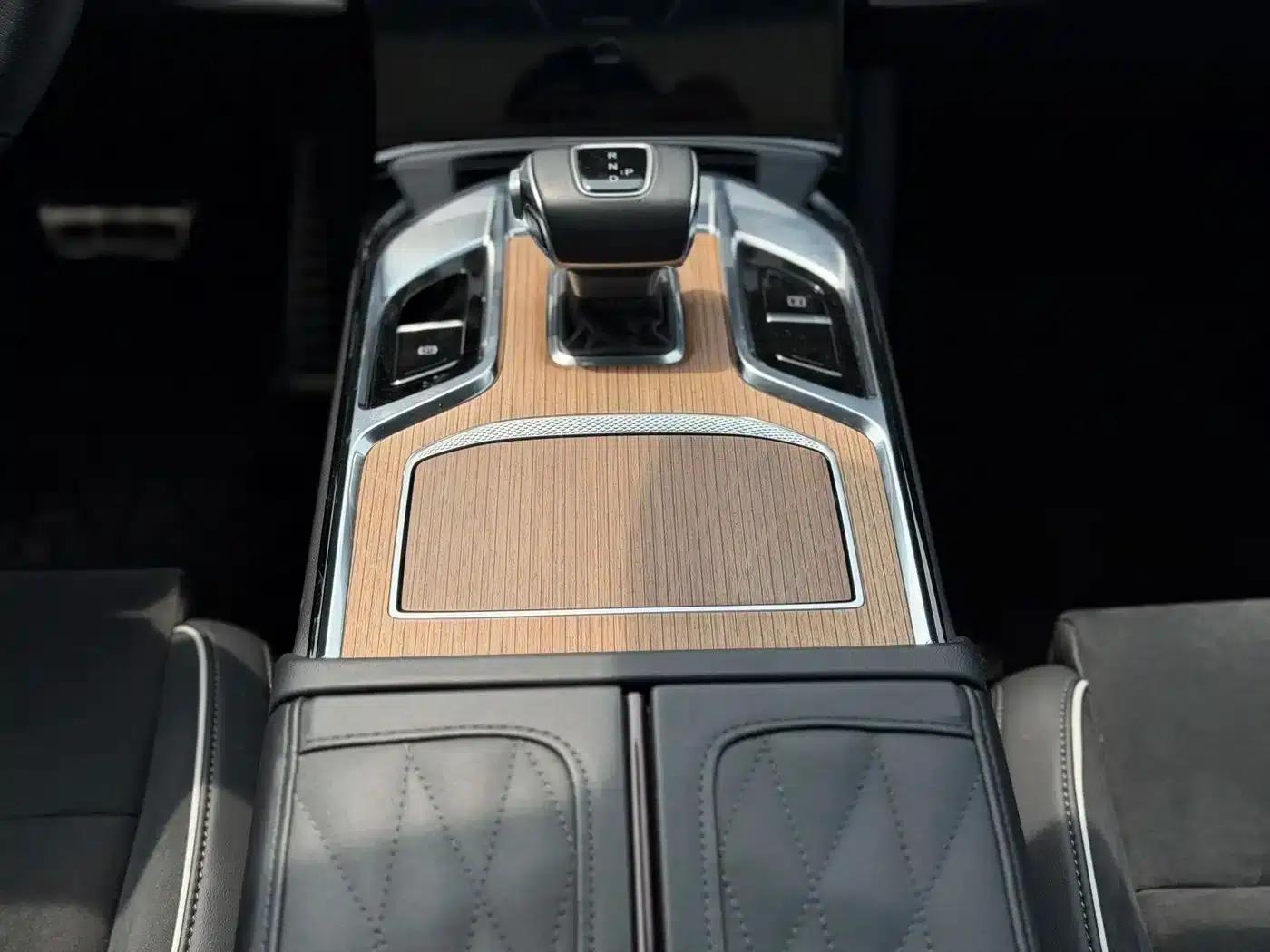 Hongqi E-HS9 2021 Model 460km Flagship Edition 7-Seater — миниатюра 18