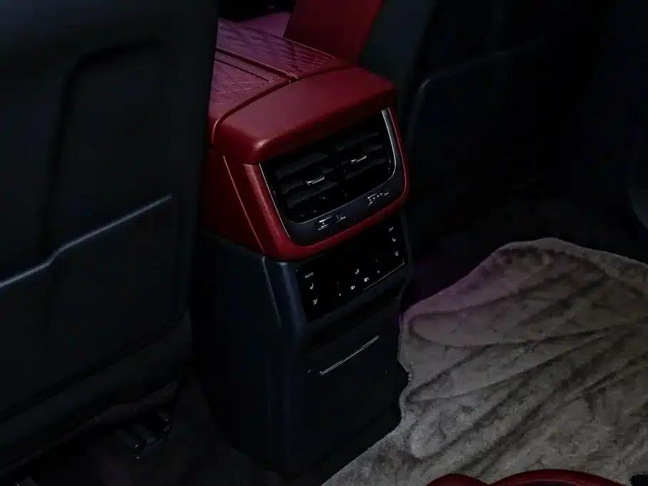 Hongqi E-HS9 2021 Model 510km Flagship Edition Six-Seater — миниатюра 8