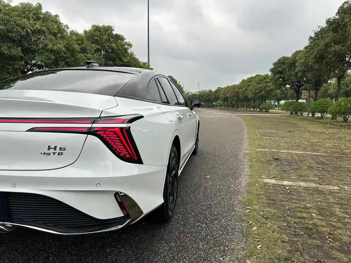Hongqi H6 2023 2.0T Elegant Edition — миниатюра 8