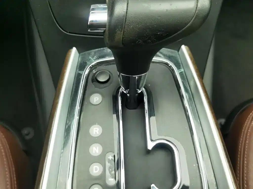 Hongqi H7 2015 2.0T Luxury Edition — миниатюра 13