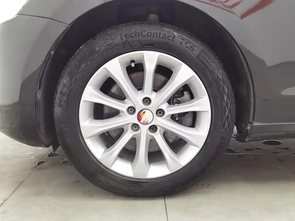 Hongqi H7 2015 2.0T Luxury Edition — миниатюра 17