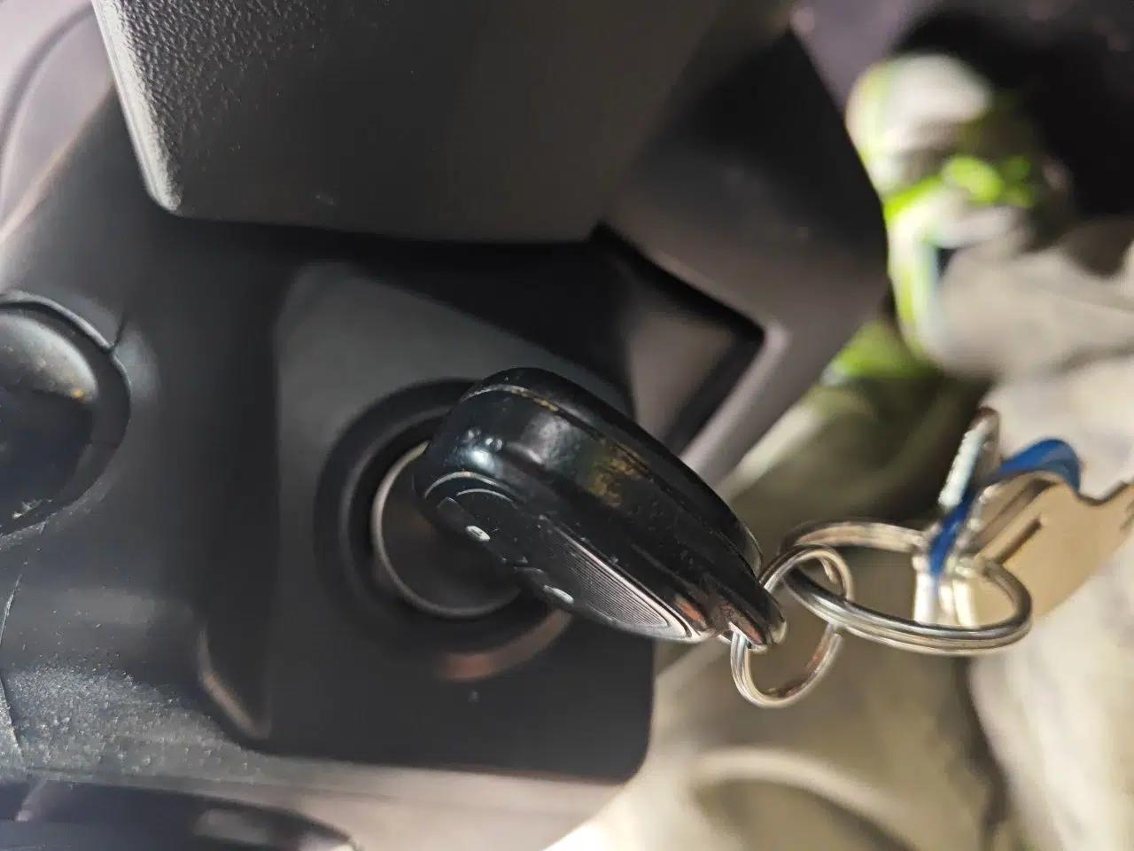 Jeep Patriot 2014 2.4L Luxury Navigation Edition — миниатюра 9