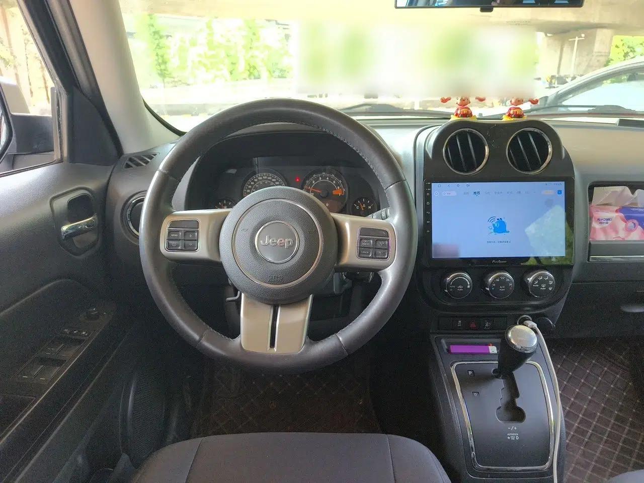 Jeep Patriot 2014 2.4L Sport Edition — миниатюра 11