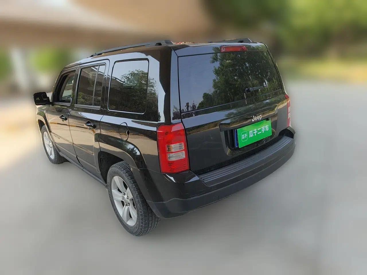 Jeep Patriot 2014 2.4L Sport Edition — миниатюра 4