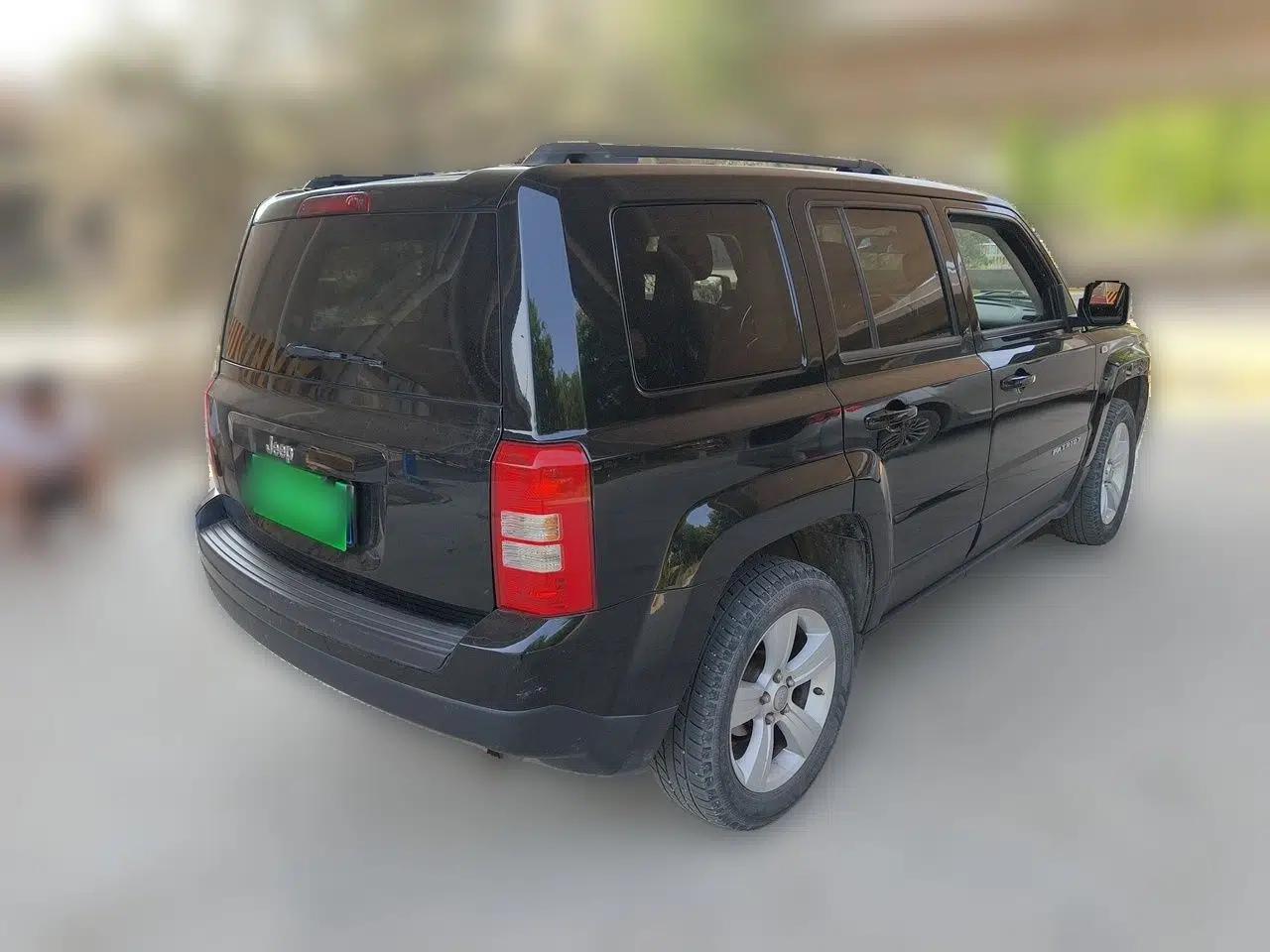 Jeep Patriot 2014 2.4L Sport Edition — миниатюра 6