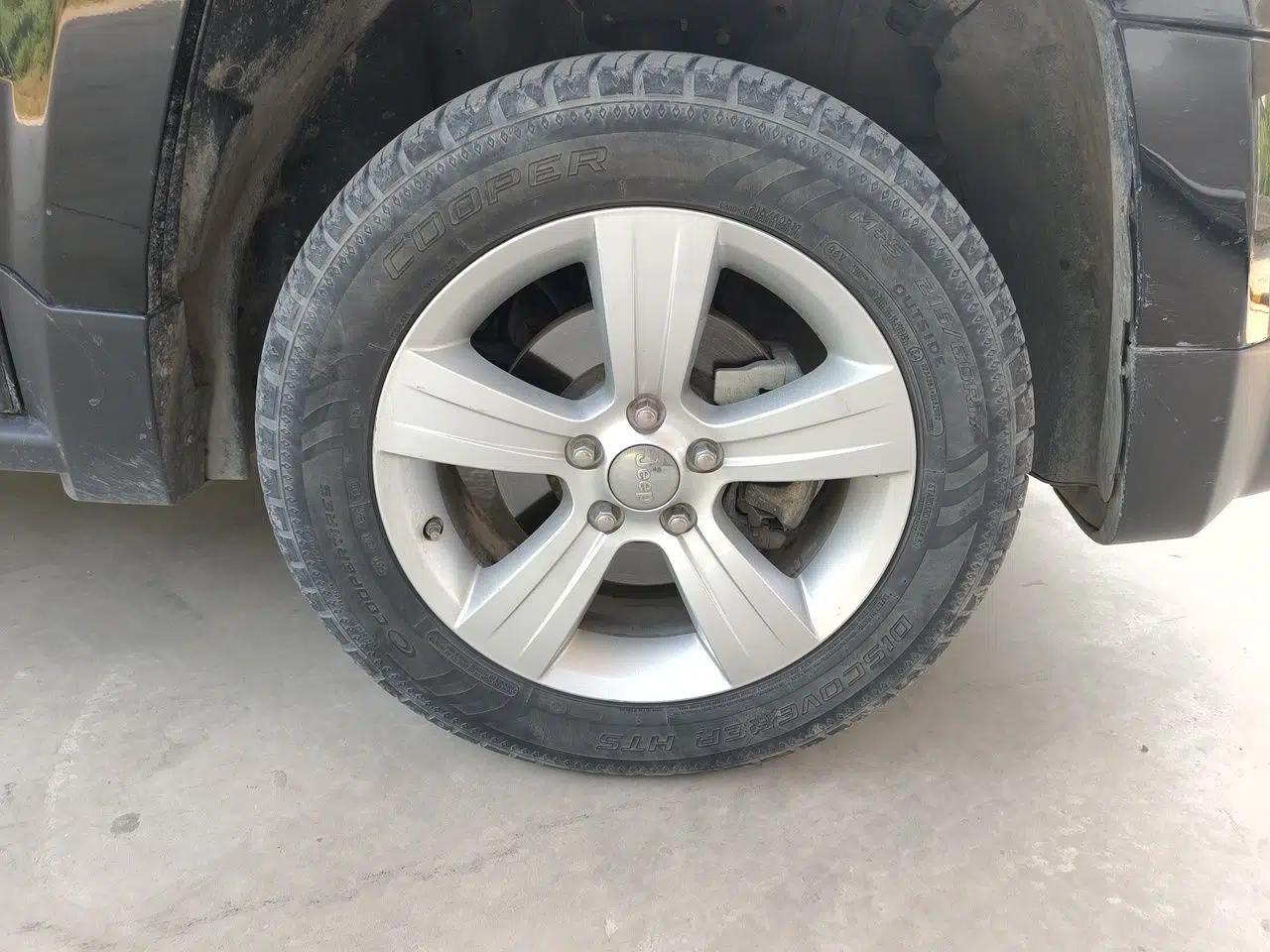 Jeep Patriot 2014 2.4L Sport Edition — миниатюра 8