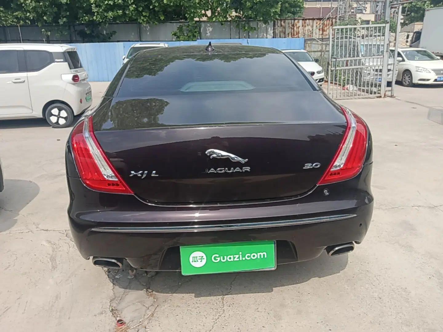 Jaguar XJ 2015 XJL 3.0 SC Elegant Business 80th Anniversary Limited Edition — миниатюра 3