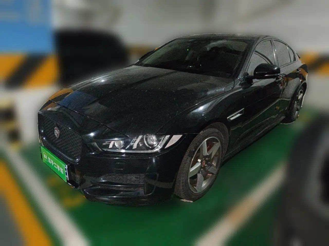 Jaguar XE 2018 2.0T 200 PS Two-Wheel-Drive R-Sport Sport Edition — миниатюра 1